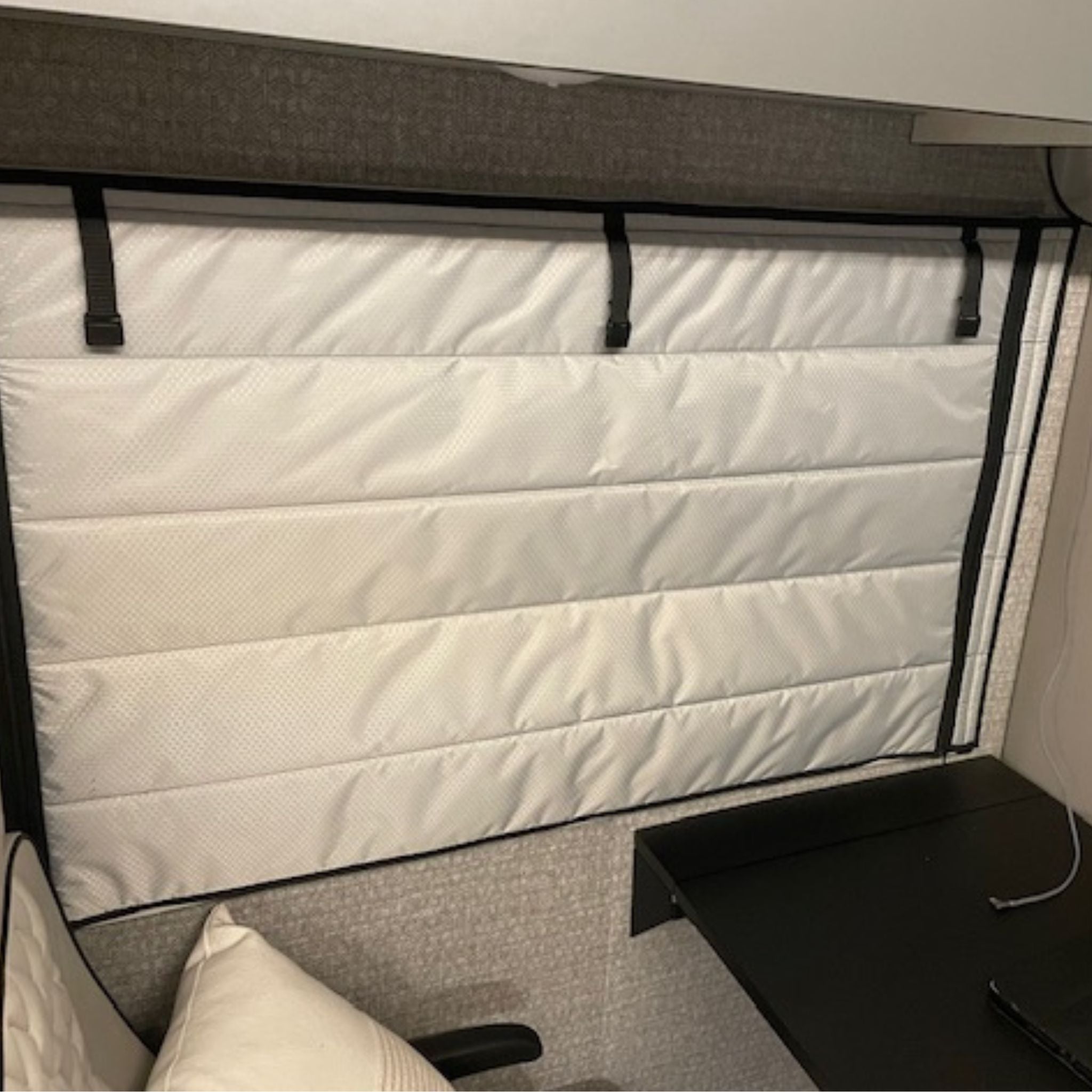 Transit Ekko side windows