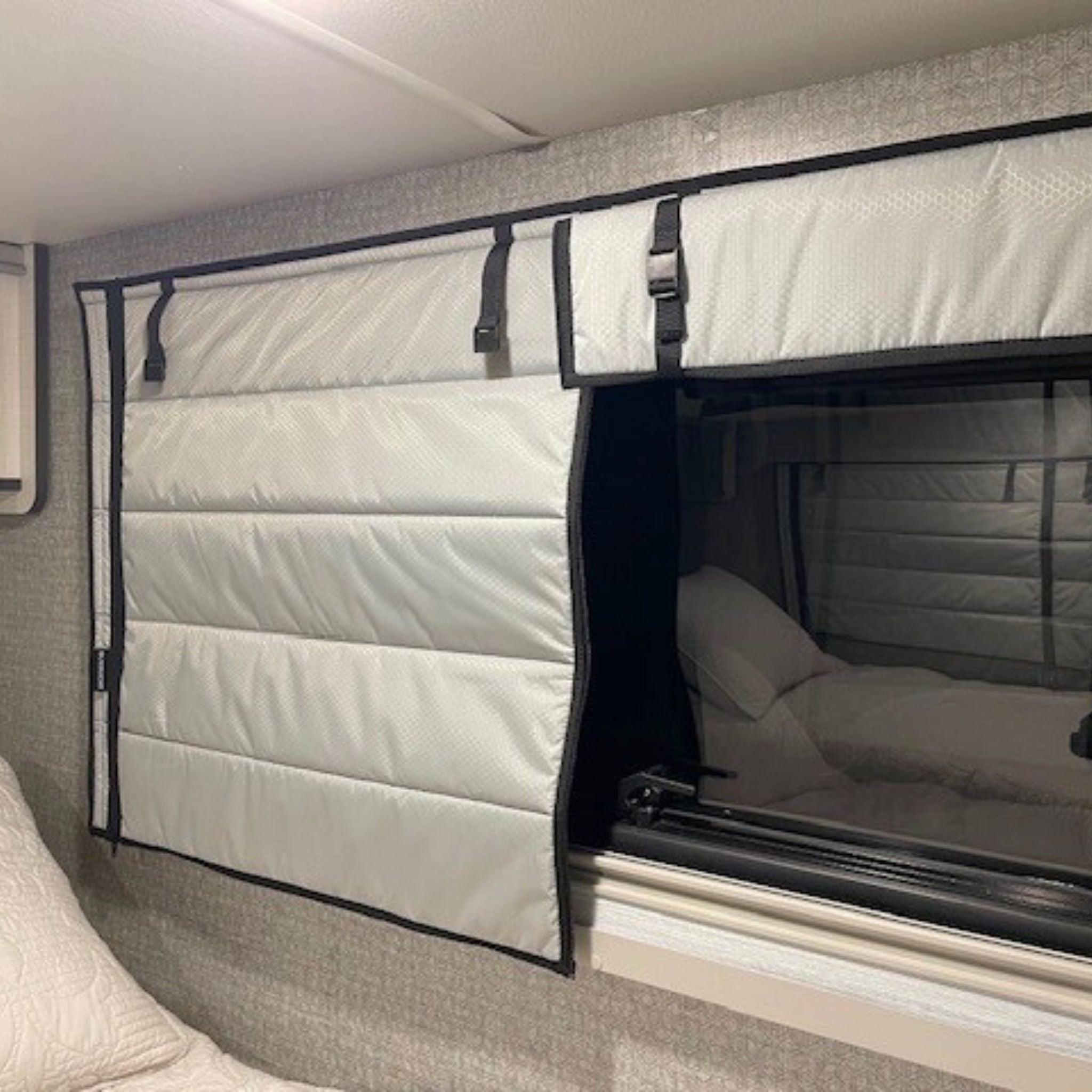 Transit Ekko side windows