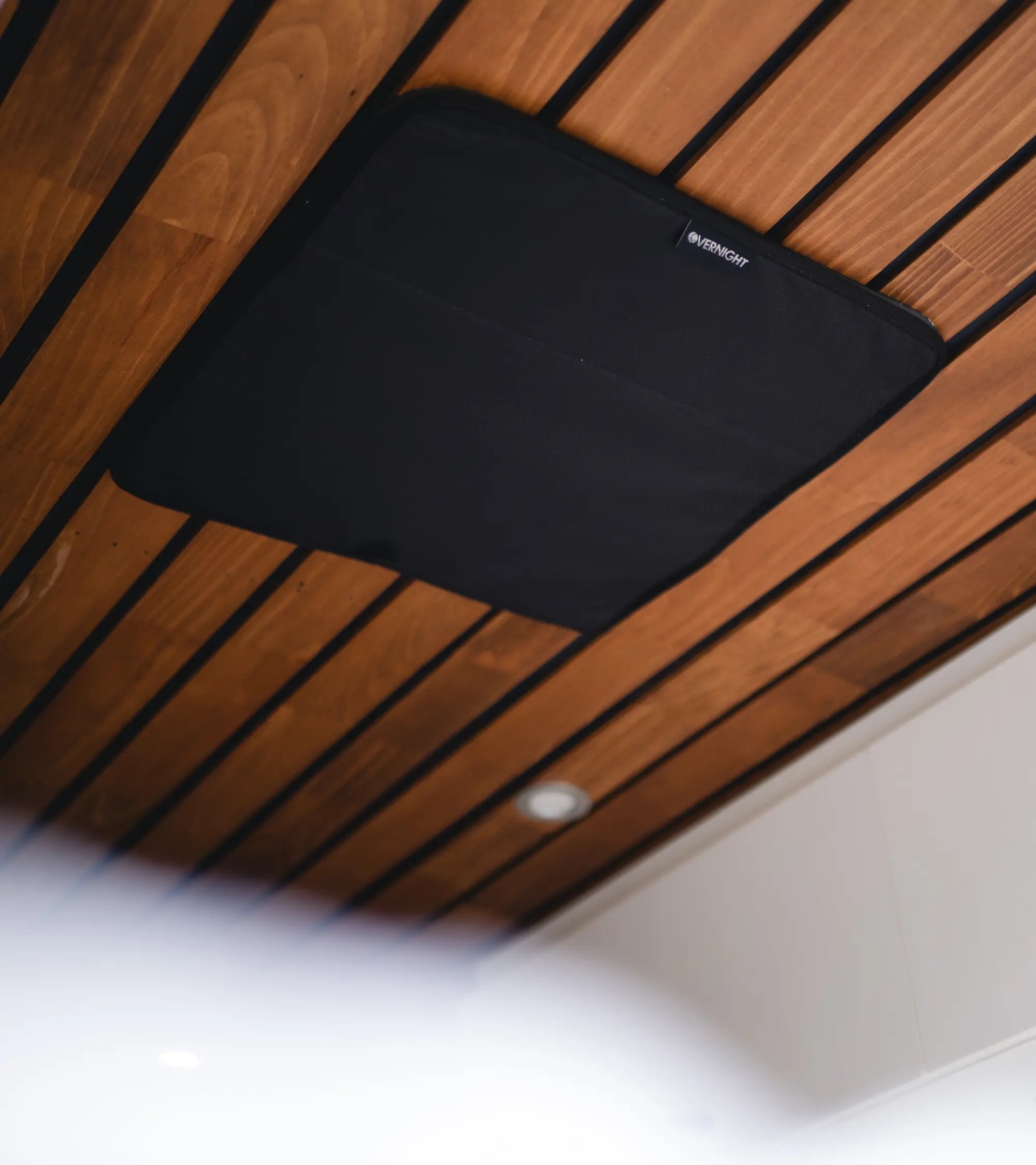 Couvre-ventilateur isolé