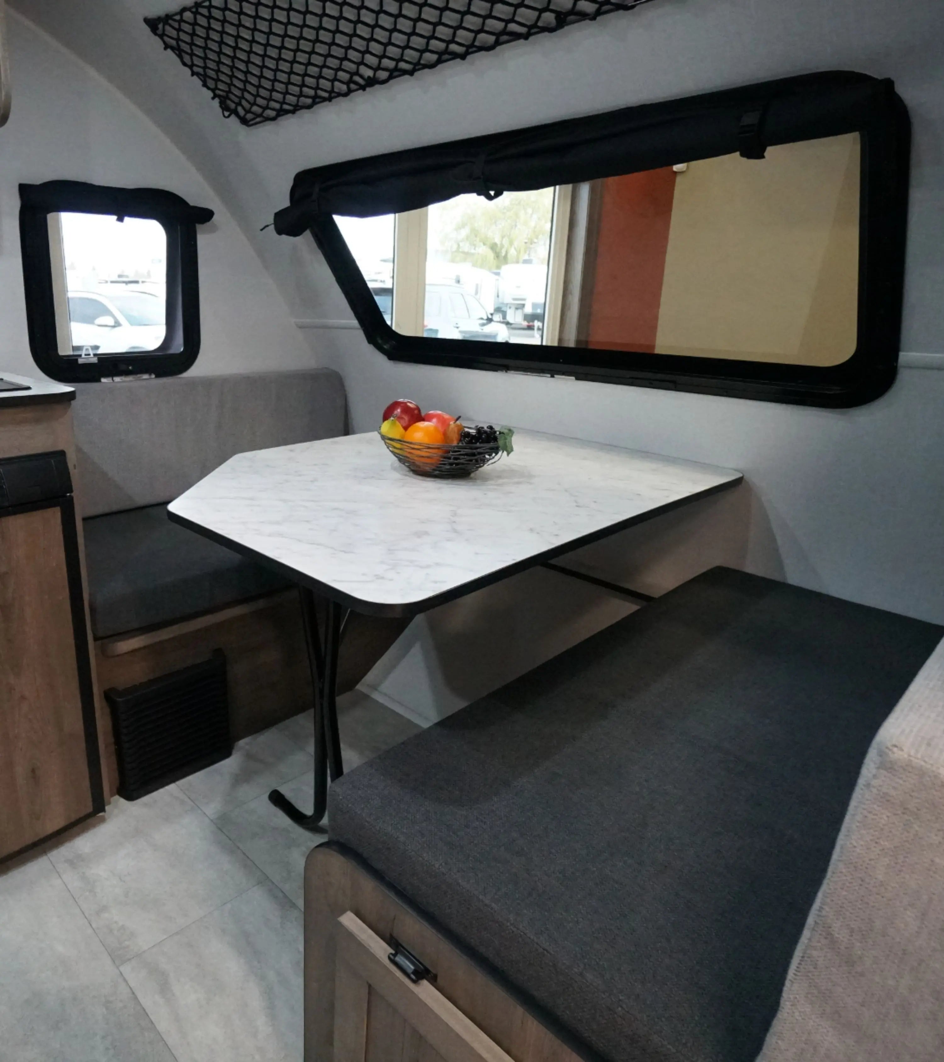 Fenêtres roulotte Prolite