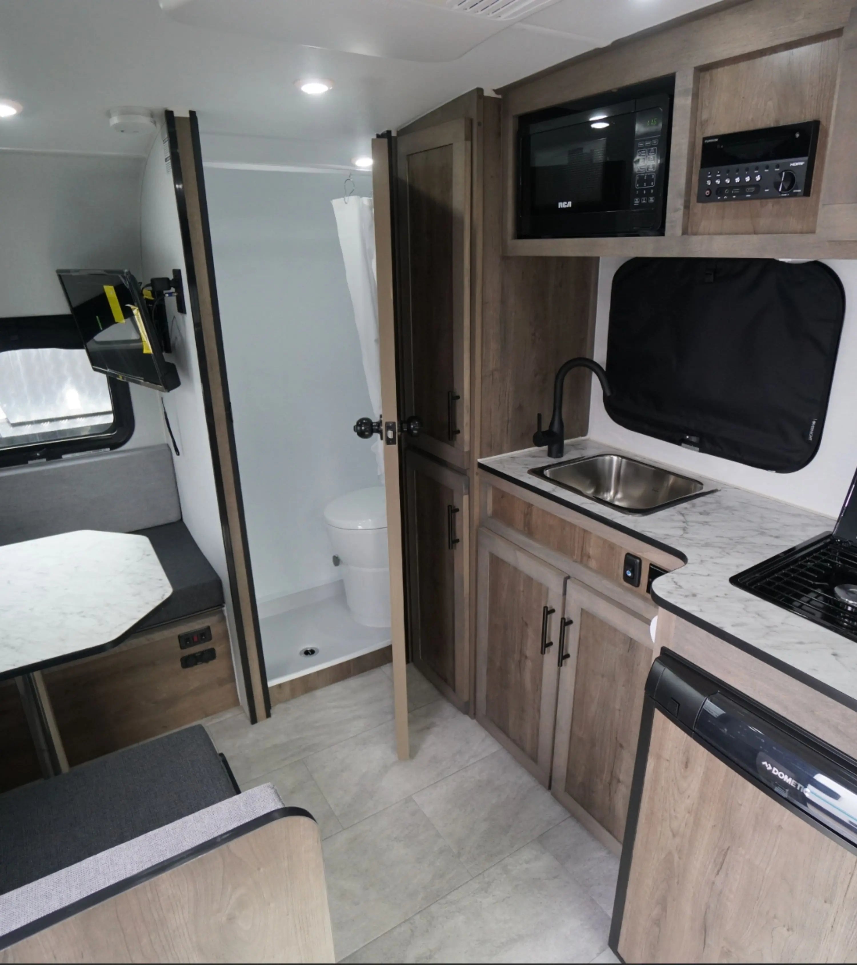 Fenêtres roulotte Prolite